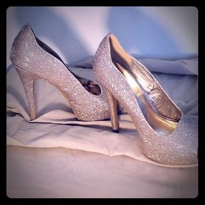 Shi Pump heels